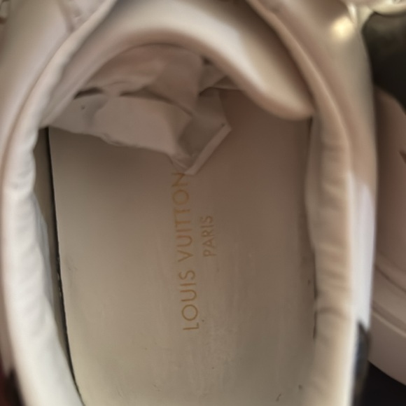 louis vuitton sneaker - Picture 4 of 5